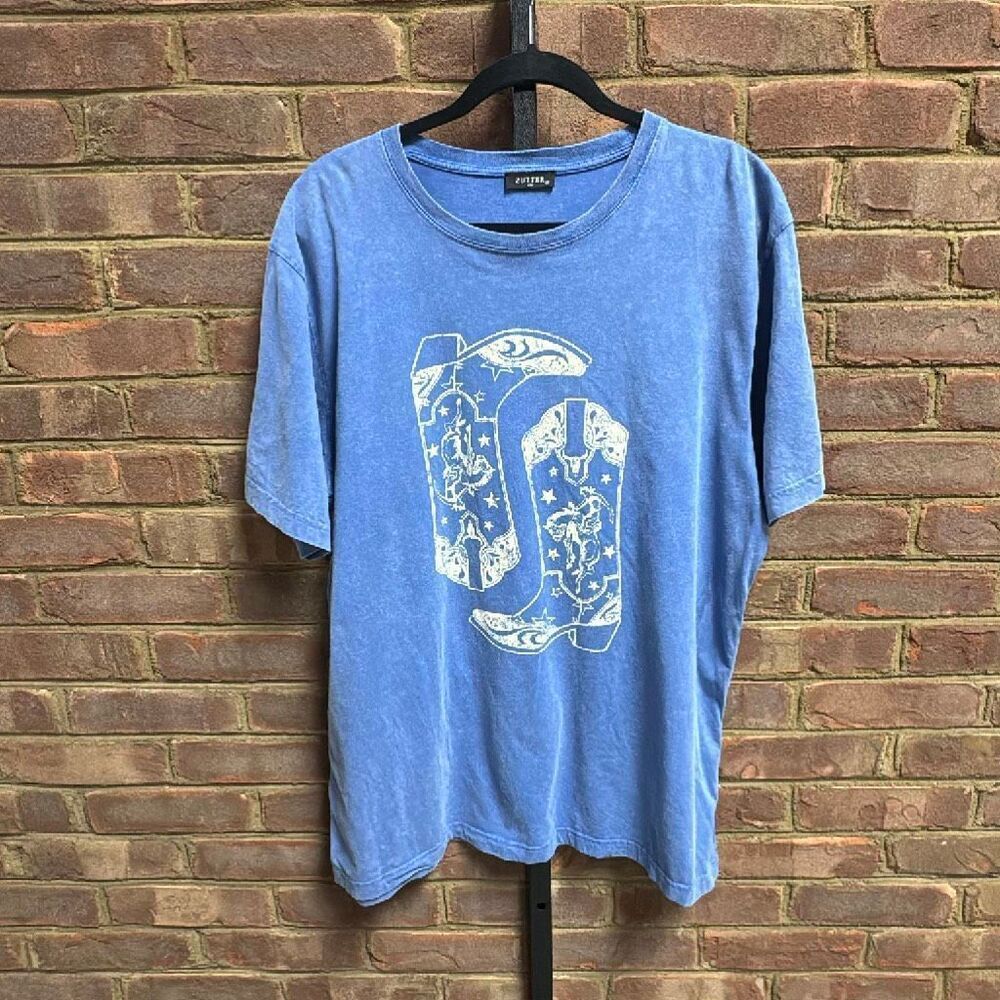 Zutter Women’s Blue Overaized Short Sleeve Boots T Shirt Sz Medium